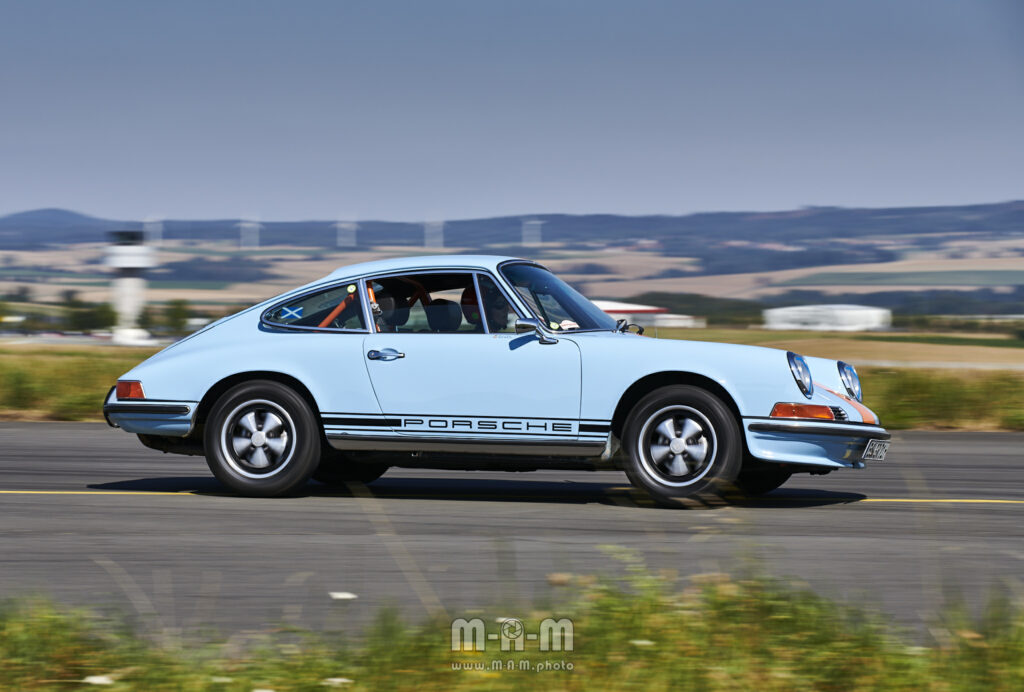 Porsche 911 beim Flugplatzrennen Calden